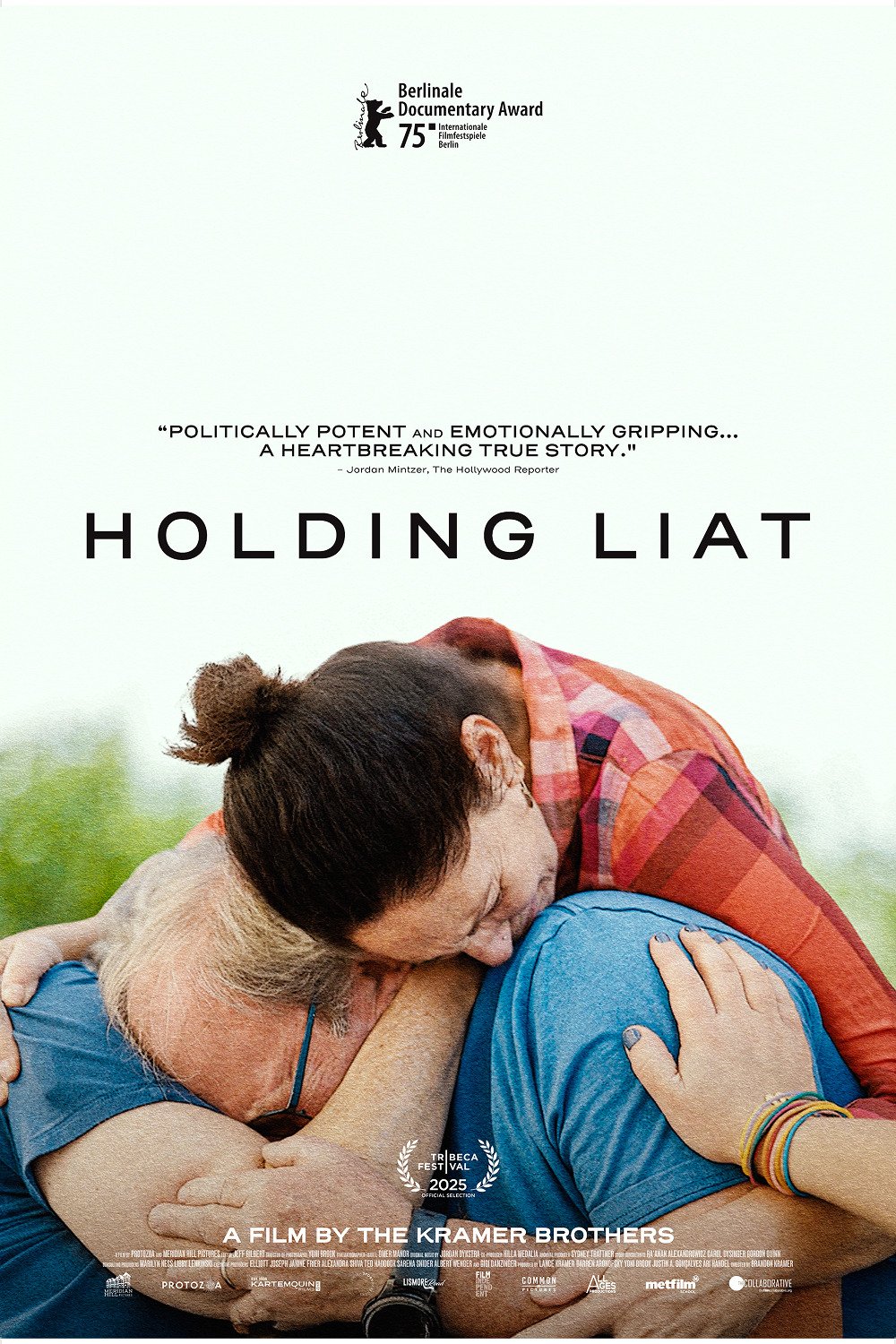 ȚINÂND-O PE LIAT / HOLDING LIAT, SUA, 2025