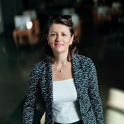 Ionela Titirez